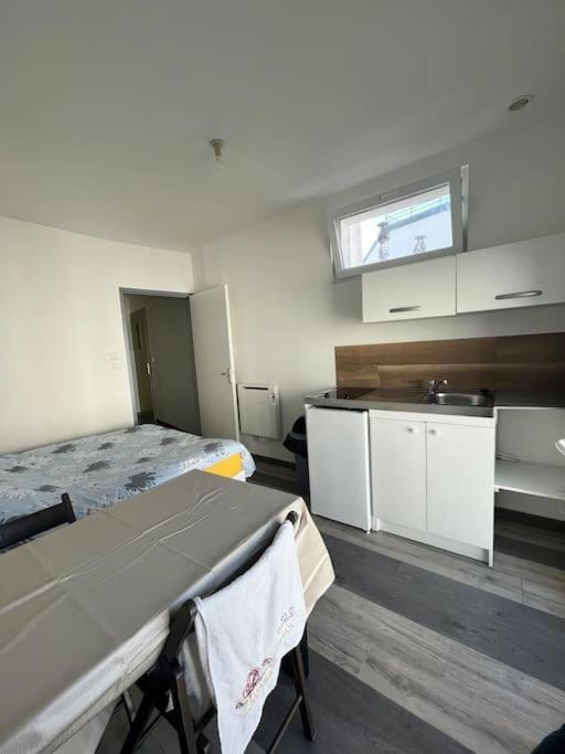 Appartement Studio En Plein Centre De Brest Extérieur photo